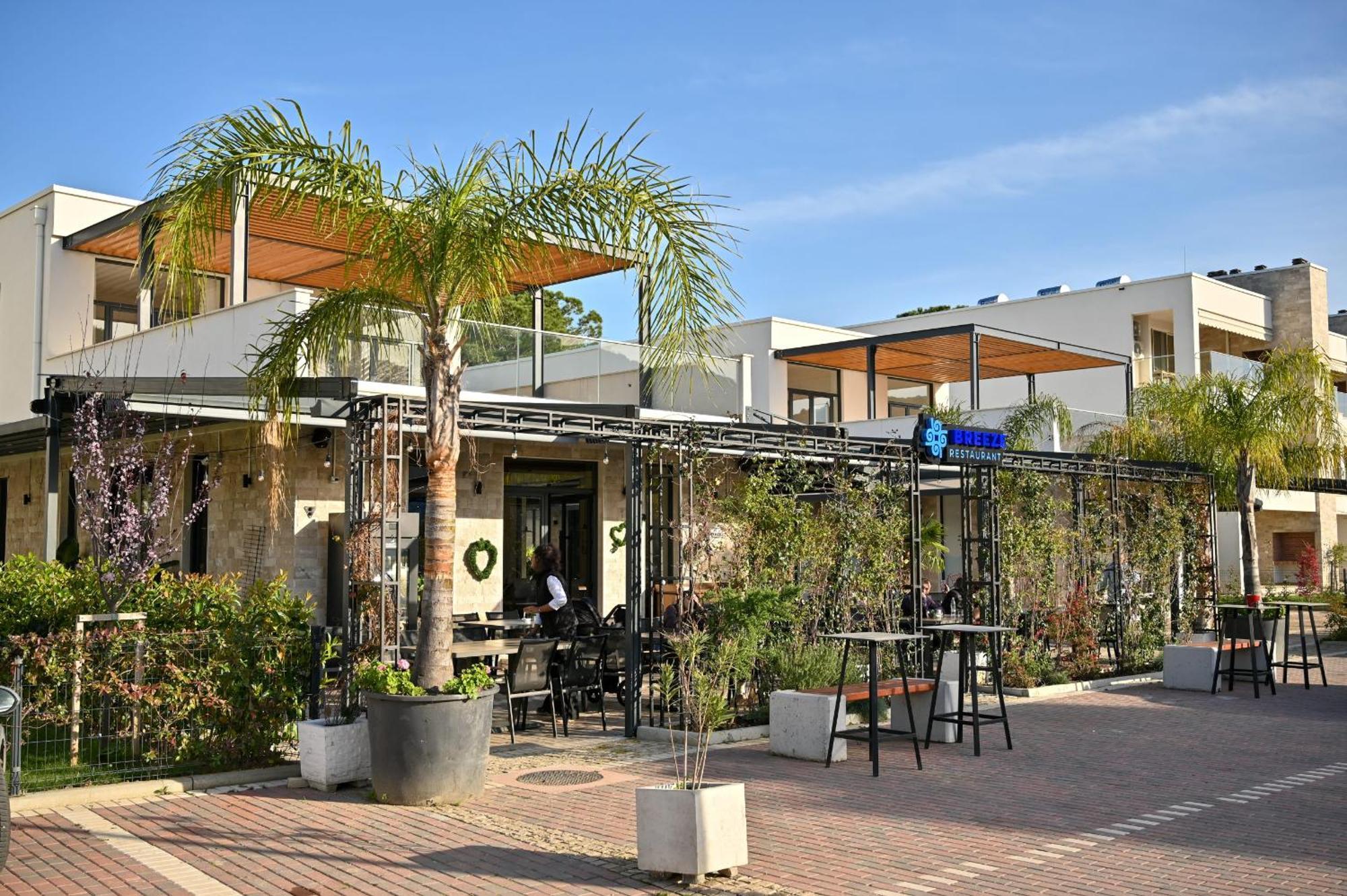 Tropicana 298 Plazhi San Pietro